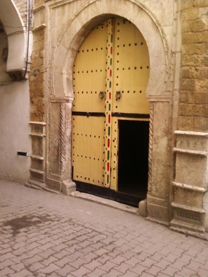 Maison Du 18Eme Siecle Tunis Exterior photo